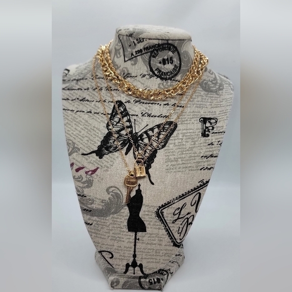 Gold colored multi-chain set - Picture 1 of 2